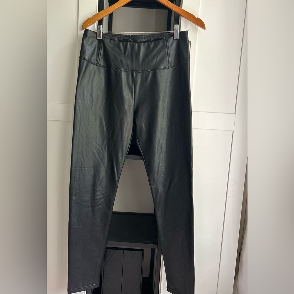 Black faux leggings. By Bagstelle Collection size L.